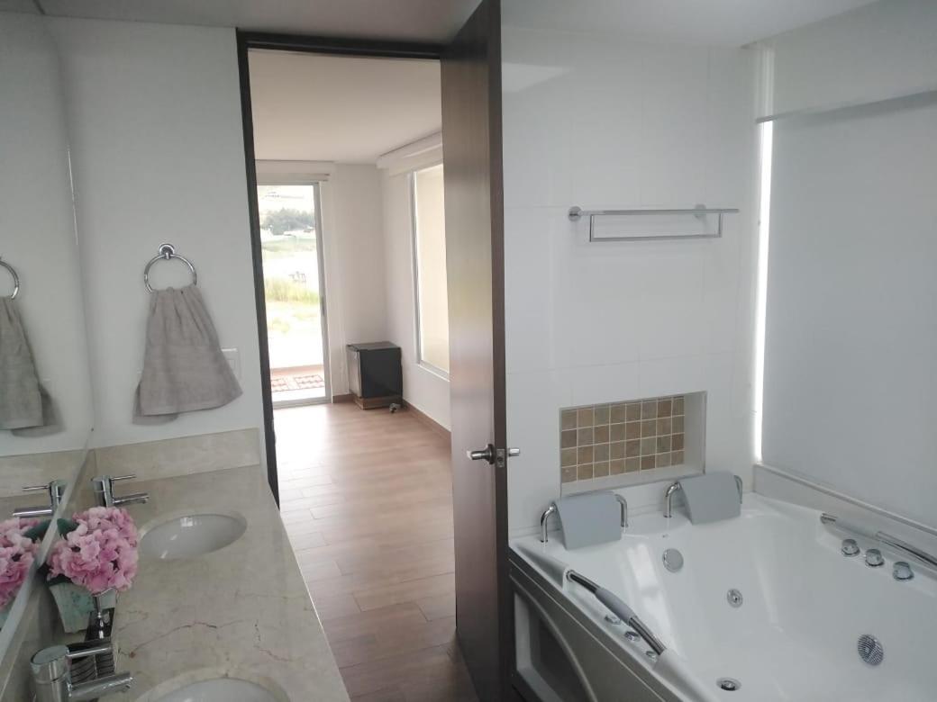Bed and Breakfast Casa El Pino Аквитания Экстерьер фото